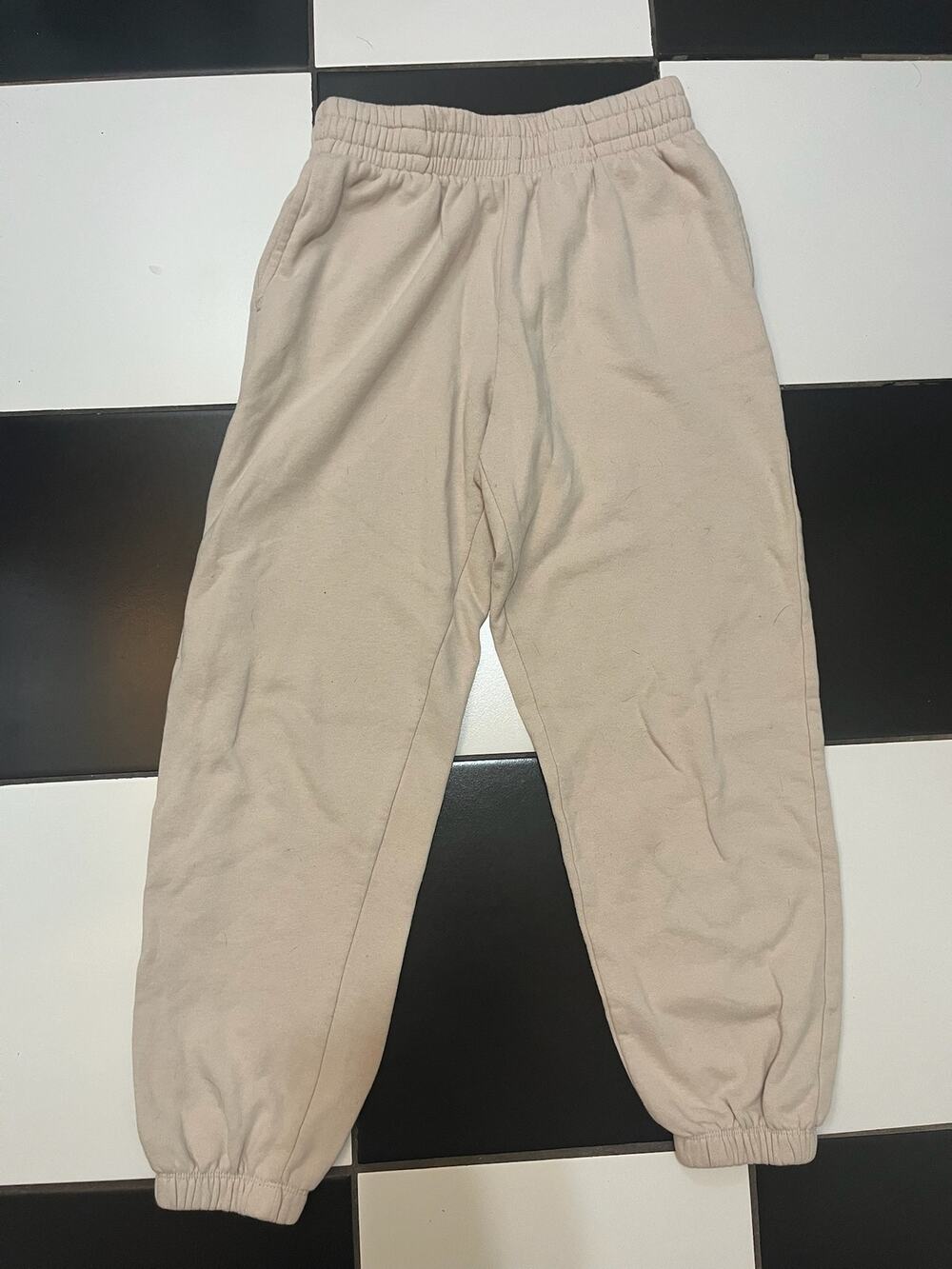 Women's size Petite Small Garage cream sweatpants, cuffed